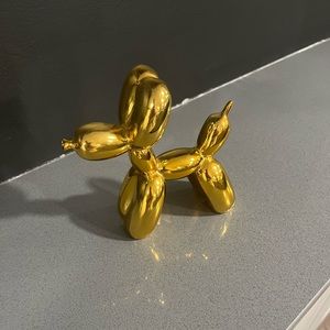 Gold Balloon Dog Decor